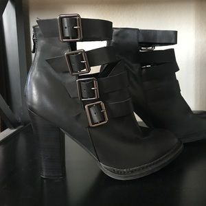 Black Buckle Booties!